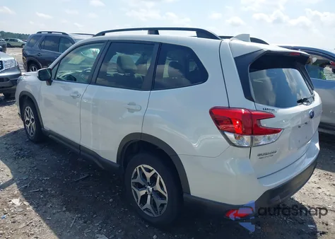 2021 Subaru Forester Premium z USA, uszkodzony, nr VIN JF2SKAJC2MH430736